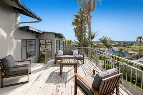 Photo of property in 15 Roseville Road, Gulf Harbour, Whangaparaoa, 0930