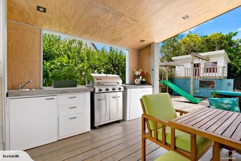 Photo of property in 17 Andre Rise, Stanmore Bay, Whangaparaoa, 0932