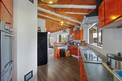 Photo of property in 9 Constable Road, Waiuku, 2123