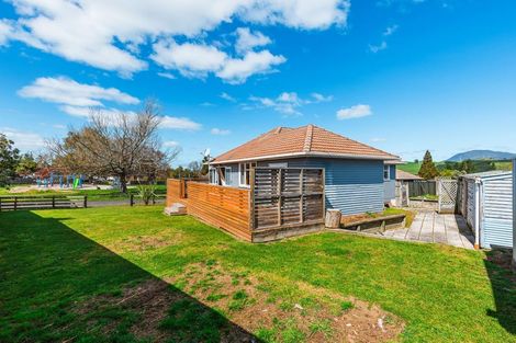 Photo of property in 4 Kauri Drive, Wairakei, Taupo, 3332