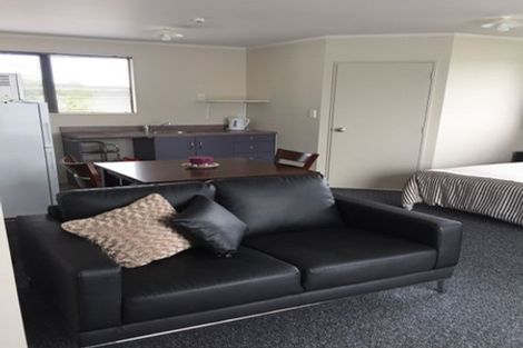 Photo of property in 23 Jones Crescent, Melville, Hamilton, 3206