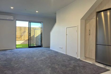 Photo of property in 7/10 Yeovil Road, Te Atatu Peninsula, Auckland, 0610