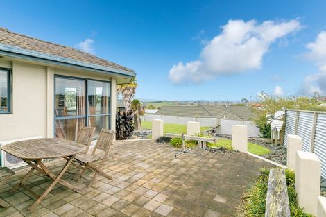 Photo of property in 14 Pointon Glade, Grandview Heights, Hamilton, 3200