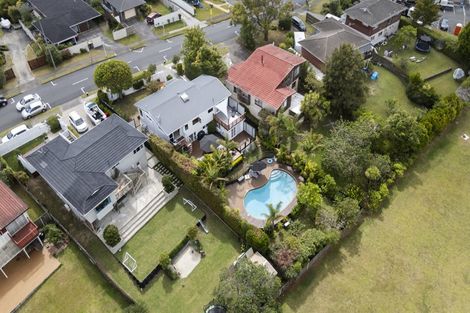 Photo of property in 32 Sartors Avenue, Northcross, Auckland, 0630