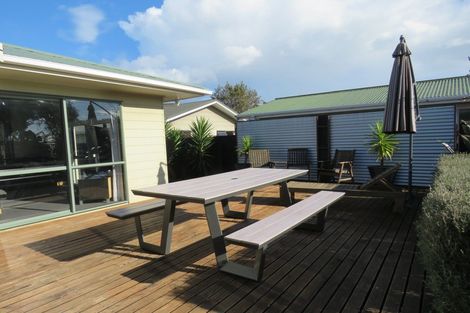 Photo of property in 29 Russell Street, Westport, 7825