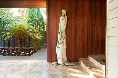 Photo of property in 26 Cameron Road, Bluff Hill, Napier, 4110