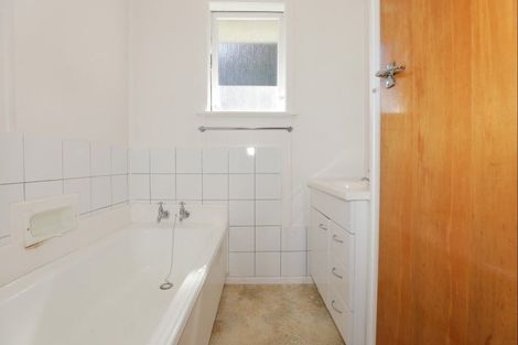 Photo of property in 16 Puketapu Crescent, Taumarunui, 3920