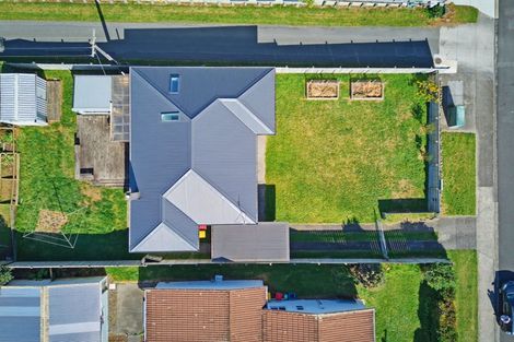 Photo of property in 403 Carrington Street, Upper Vogeltown, New Plymouth, 4310