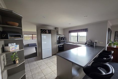 Photo of property in 10 Great West Road, Matipo Heights, Rotorua, 3015