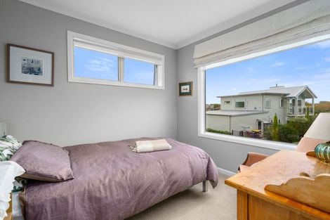 Photo of property in 2 Tucker Close, Leamington, Cambridge, 3432