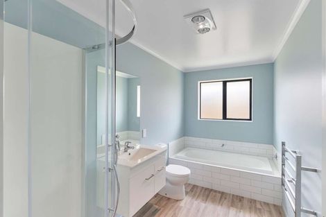 Photo of property in 86 Broadway Parade, Rolleston, 7615