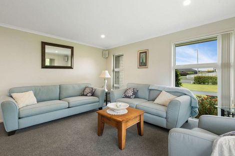 Photo of property in 42 Maniaroa Drive, Katikati, 3129