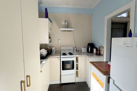 Photo of property in 25 Mccallum Street, Dannevirke, 4930