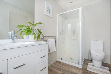 Photo of property in 8 Taiko Street, Horahora, Whangarei, 0110