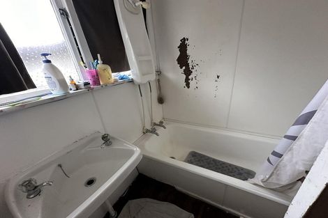 Photo of property in 11 Hinemoa Street, Levin, 5510