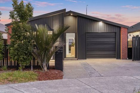 Photo of property in 20 Empire Crescent, Papamoa, 3118