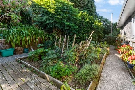 Photo of property in 1990 Long Bay Road, Coromandel, 3581