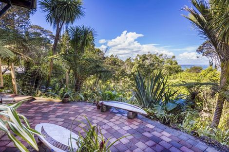Photo of property in 43 Takahe Road, Titirangi, Auckland, 0604