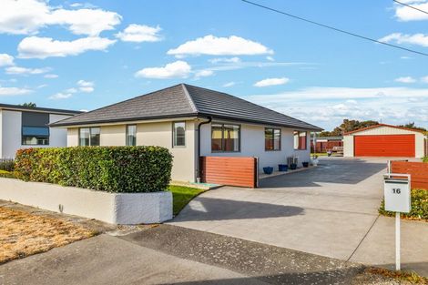 Photo of property in 16 Ottawa Road, Wainoni, Christchurch, 8061