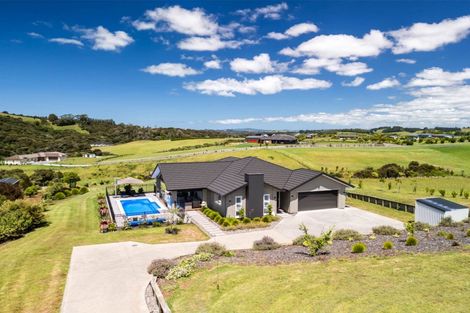 Photo of property in 8 Fernbird Grove, Kerikeri, 0294