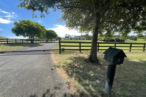 Photo of property in 9 Broadwood Rise, Kumeu, 0892