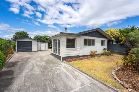 Photo of property in 54 Norfolk Crescent, Otaki Beach, Otaki, 5512