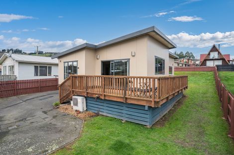 Photo of property in 3 Clariton Avenue, Green Island, Dunedin, 9018