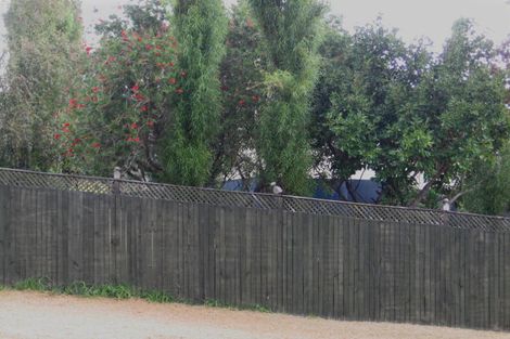 Photo of property in 82 Sunvue Road, Glen Eden, Auckland, 0602