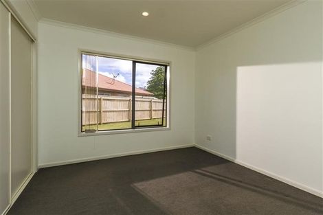 Photo of property in 66 Wattle Farm Road, Wattle Downs, Auckland, 2103