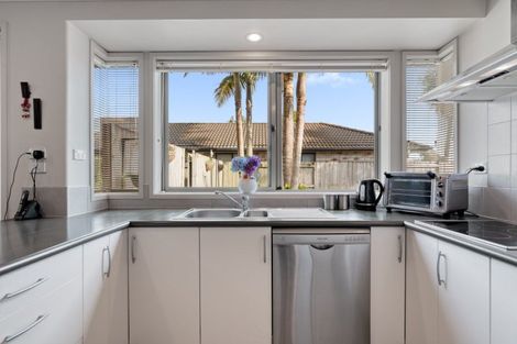 Photo of property in 50 Roxbury Place, Papamoa Beach, Papamoa, 3118