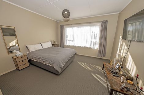 Photo of property in 133 Russell Street, Westport, 7825