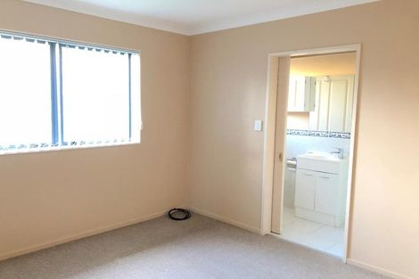 Photo of property in 26 Linwood Avenue, Mount Albert, Auckland, 1025