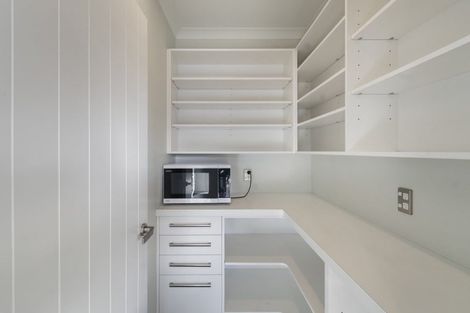 Photo of property in 35 Union Street, Hokowhitu, Palmerston North, 4410