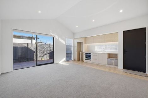 Photo of property in 2 Evatt Street, Bryndwr, Christchurch, 8053