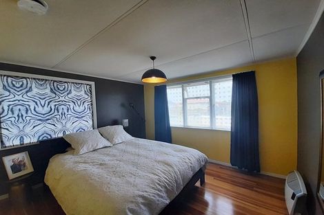 Photo of property in 11 Windrush Close, Mangere, Auckland, 2022