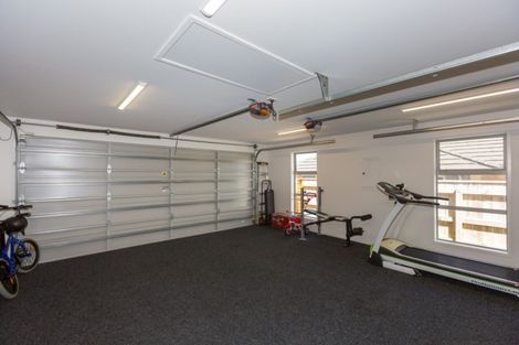 Photo of property in 3 Garrett Drive, Whalers Gate, New Plymouth, 4310