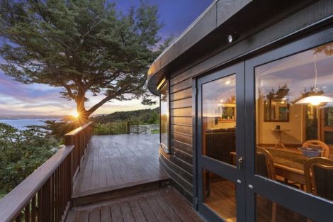 Photo of property in 5 Whiorau Grove, Lowry Bay, Lower Hutt, 5013