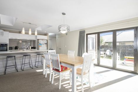 Photo of property in 2 Ernest Place, Brightwater, 7022