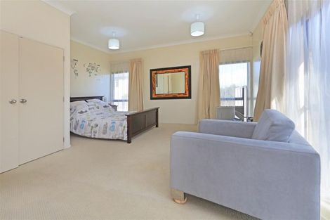 Photo of property in 128 Jeffs Road, Flat Bush, Auckland, 2016