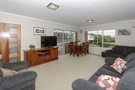 Photo of property in 1/20 Merchant Avenue, Te Atatu South, Auckland, 0610