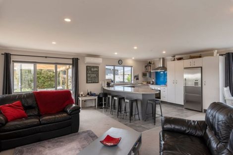 Photo of property in 33 Forbes Road, Foxton Beach, Foxton, 4815