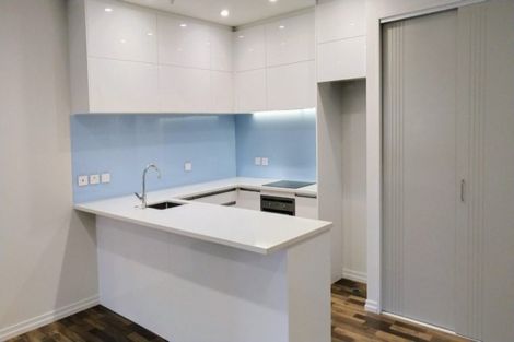 Photo of property in 9/46 Wellington Street, Howick, Auckland, 2014