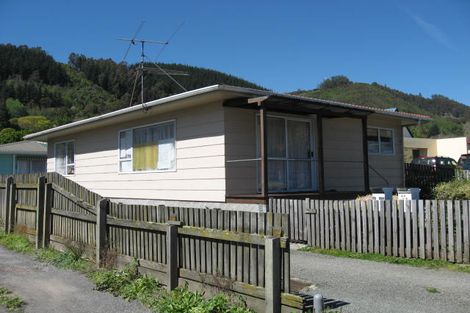 Photo of property in 2/25a Waimea Road, Nelson South, Nelson, 7010