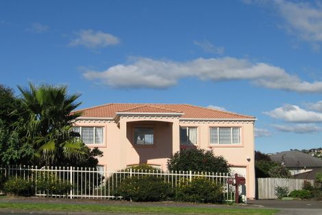 Photo of property in 56 Whitford Road, Botany Downs, Auckland, 2014