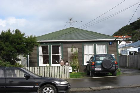 Photo of property in 19 Cruickshank Street, Kilbirnie, Wellington, 6022