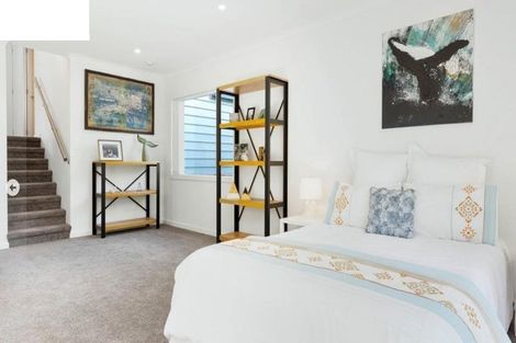 Photo of property in 2/19 Limmer Place, Browns Bay, Auckland, 0632