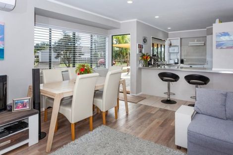 Photo of property in 2 Morcom Drive, Cooks Beach, Whitianga, 3591