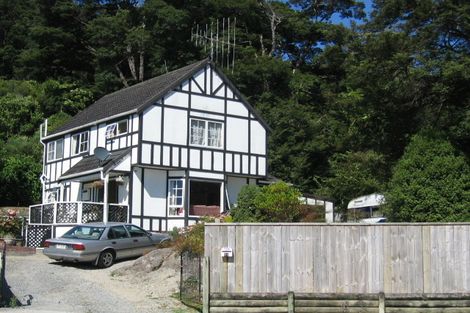 Photo of property in 24 Amber Grove, Birchville, Upper Hutt, 5018