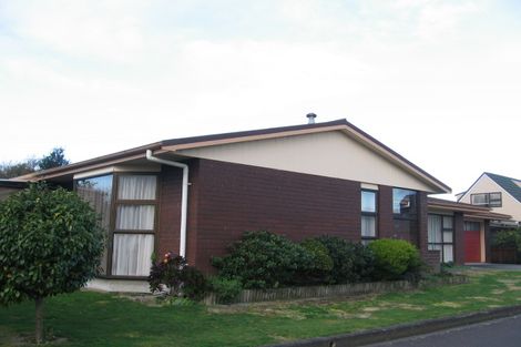 Photo of property in 11 Camellia Court, Palmerston North, 4414