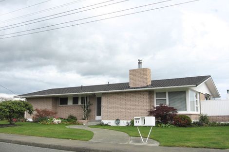 Photo of property in 31 Devon Street, Stoke, Nelson, 7011